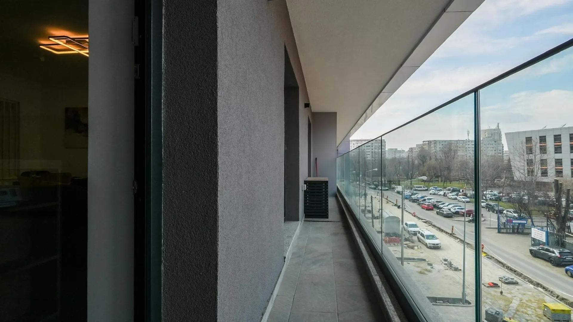 Sandra - Park-View Apt With Balcony & Parking Bucureşti 0*,  România